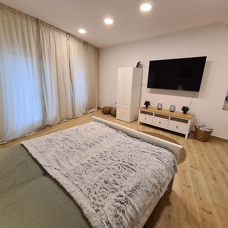Kedves Apartman Pécs Eksteriør billede
