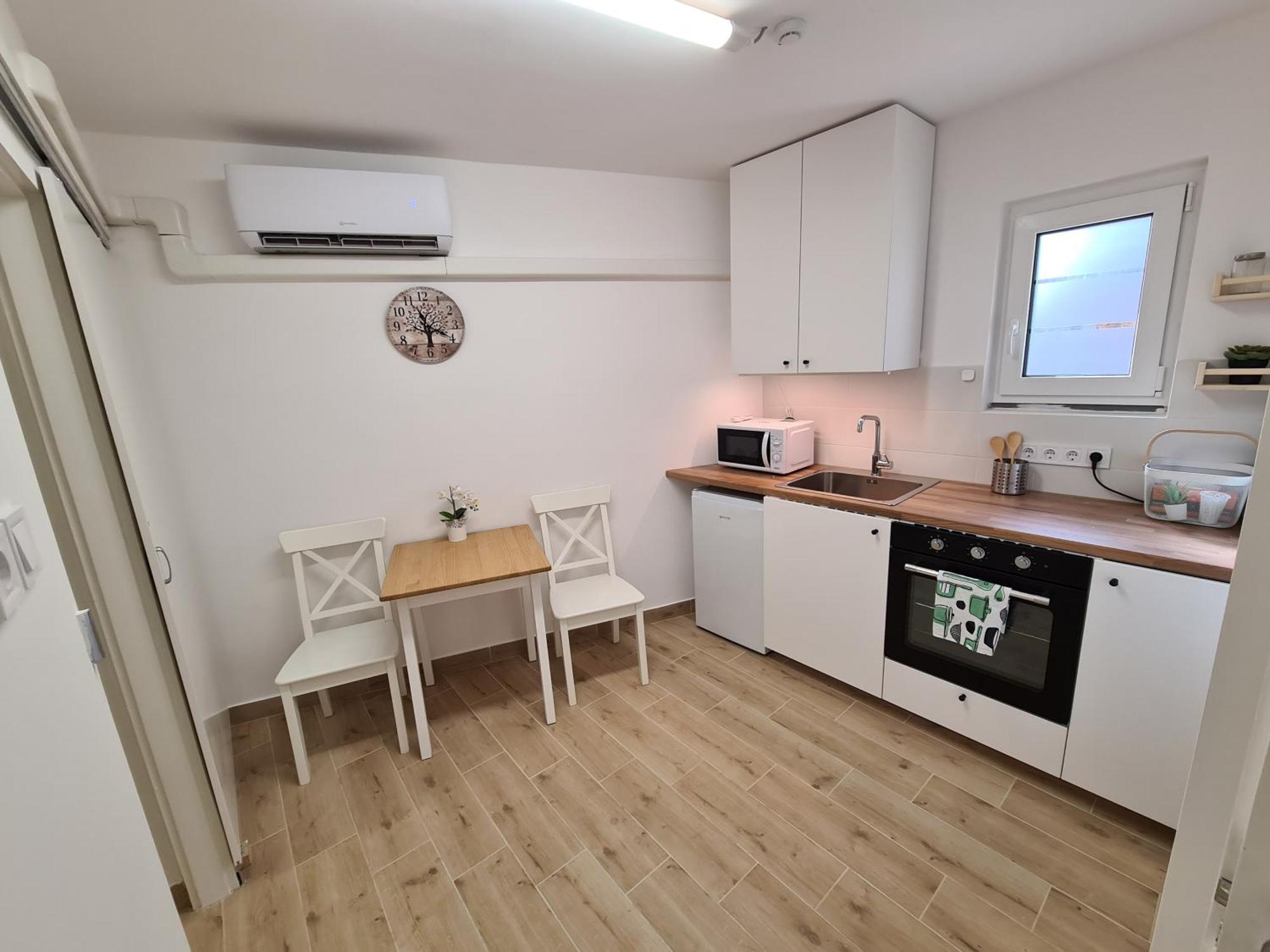 Kedves Apartman Pécs Eksteriør billede