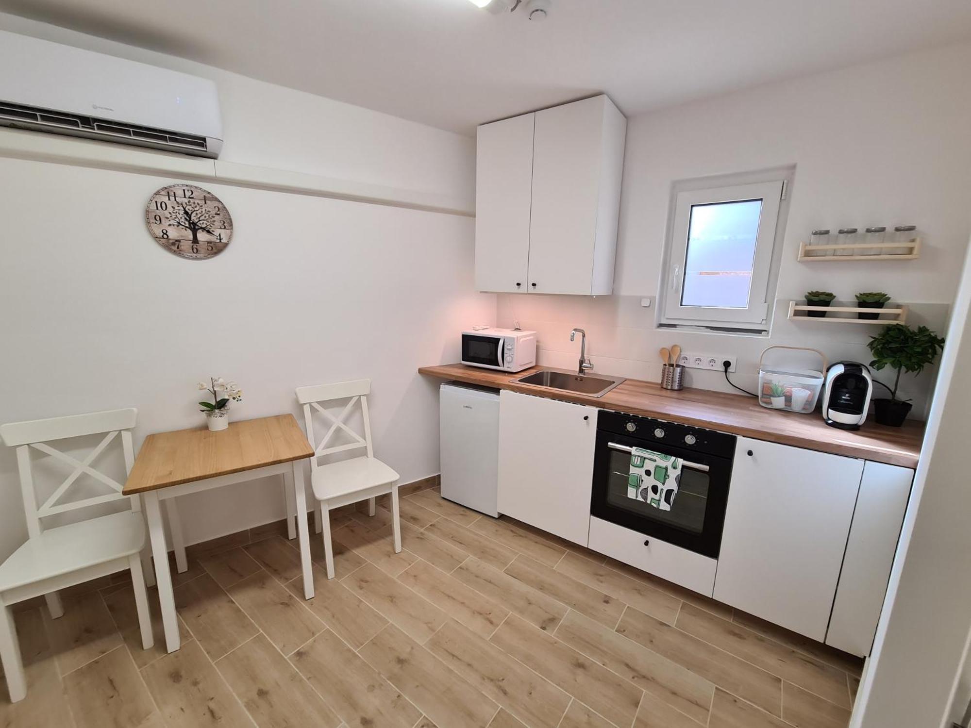 Kedves Apartman Pécs Eksteriør billede